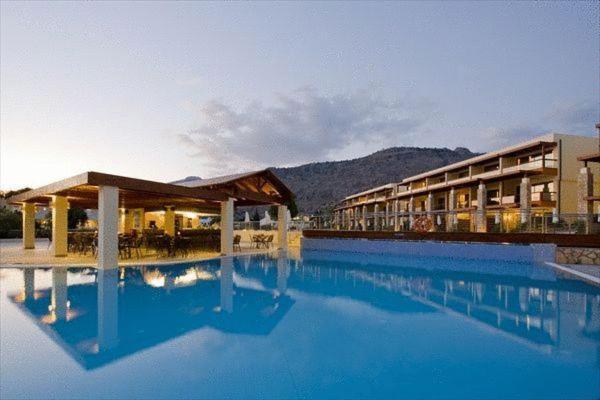 Island Blue Hotel Pefki  시설 사진